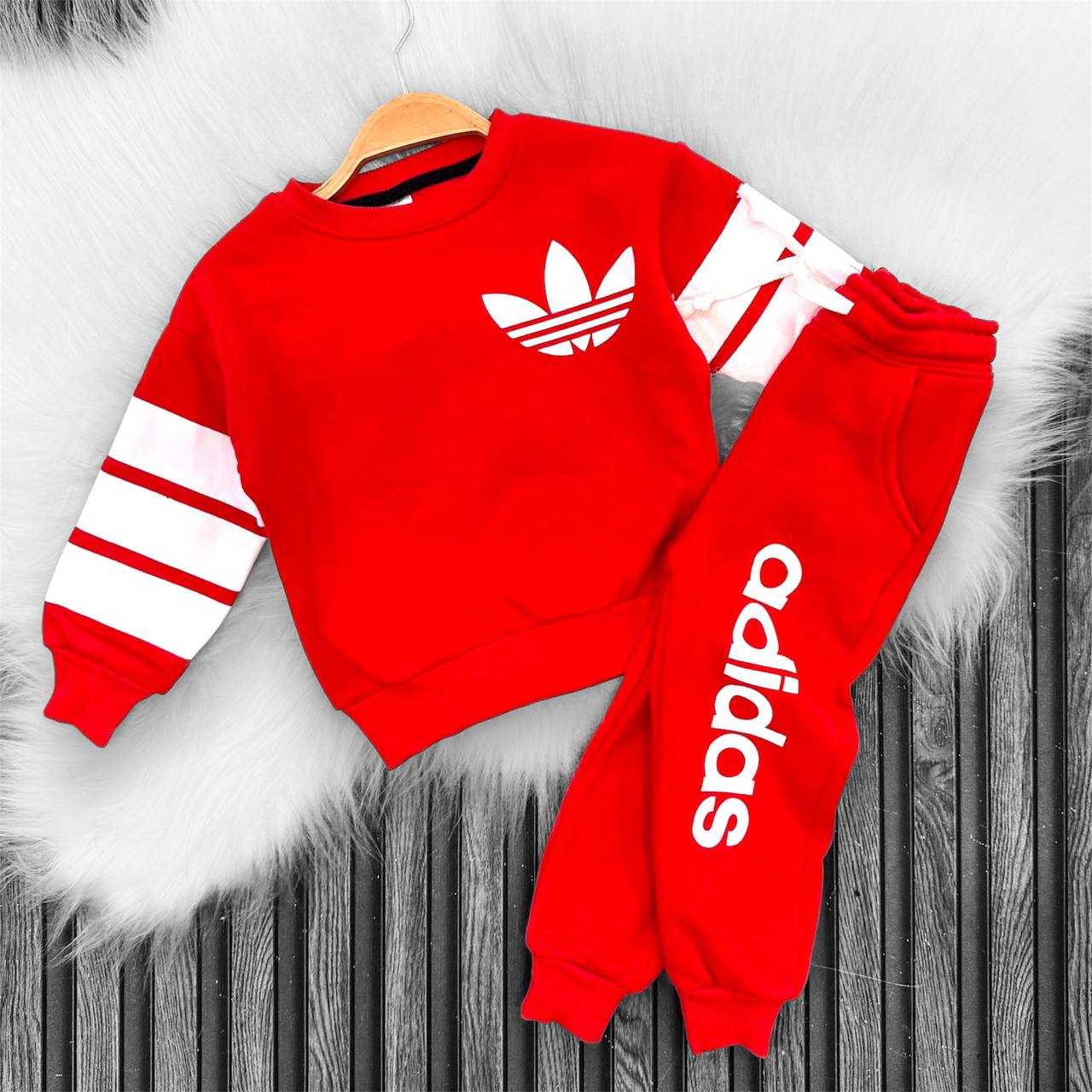 8a00811c-26a9-4b0a-be14-26fbacde1a1c Yeni Sezon Erkek Çocuk Takımı Adidas Yazılı - Görsel 1