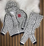 İki İplik Kompakt Kumaş Huggo Baskılı Mevsimlik Ürün A Kalite