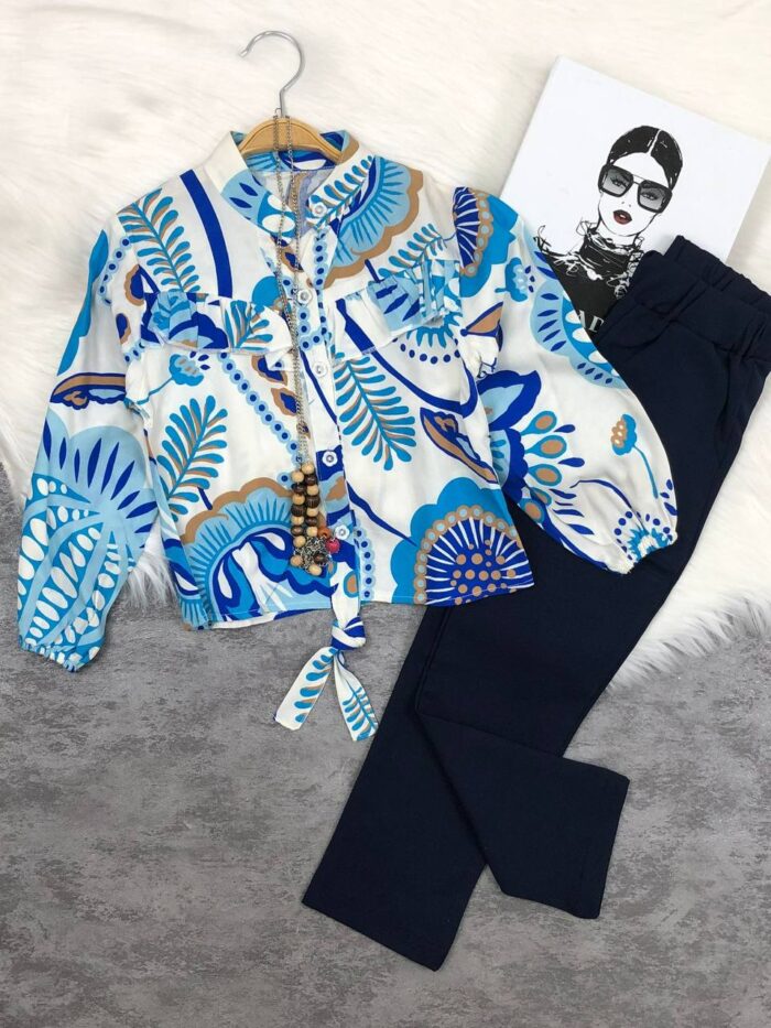 Şıklığın Zarif Dokunuşu: Desenli Bluz &  Pantolon Kombin - Görsel 3