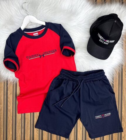 Tommy Baskılı Şapka  Kısa Kollu Tişört  Şort