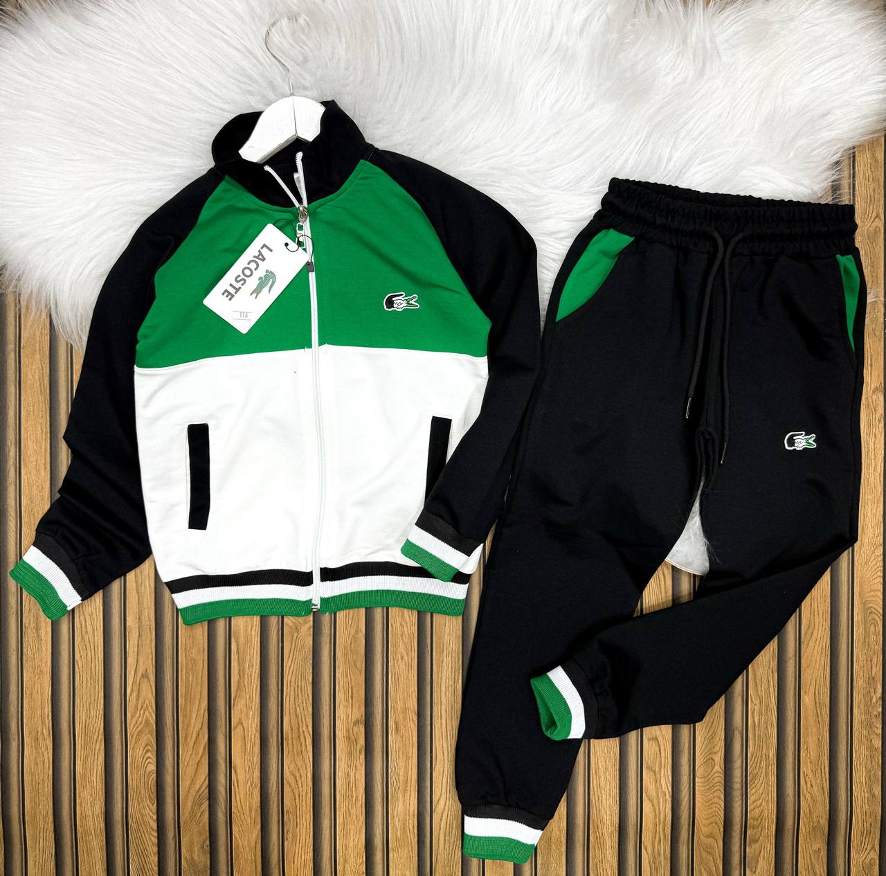 0dec11b3-93f0-4f11-a15d-7b615dff8d16 Lacoste Baskılı A Kalite Takım - Görsel 1