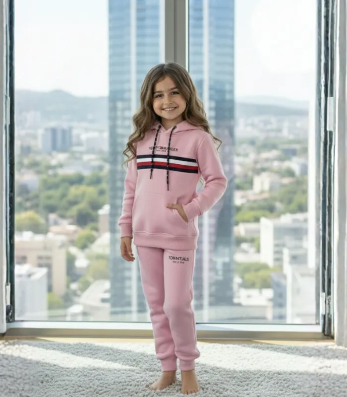 1 (5) Tommy Hılfıger Baskılı Üç İplik Şardonlu Tam Kışlık Takım - Görsel 1